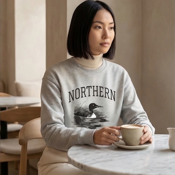 Northern Reflections Heather Gray Mallard 🦆 Crewneck - Picture 7 of 9